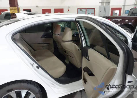 2014 Honda Accord Hybrid z USA, uszkodzony, nr VIN 1HGCR6F36EA005102